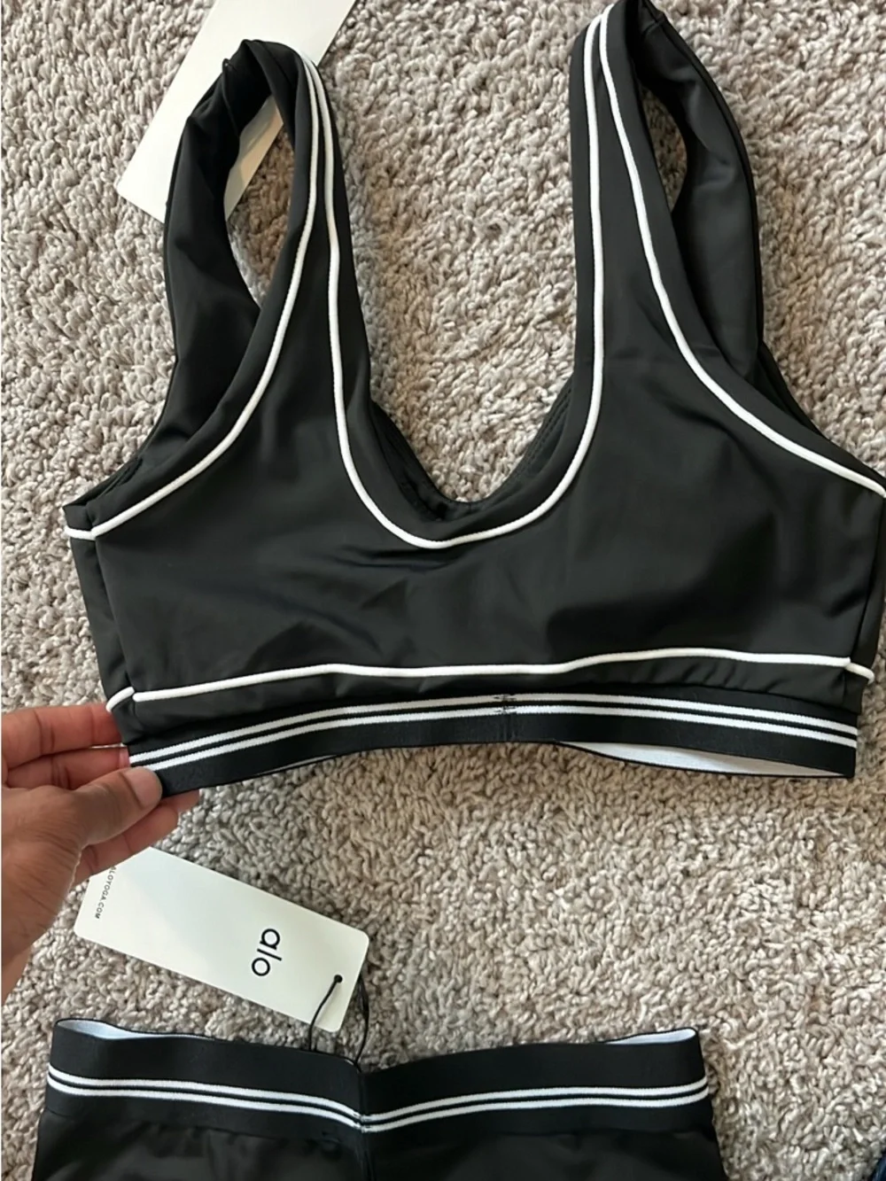 ALO Yoga Black with White Piping Leggings & Sports Bra Set - Picture 3 of 8